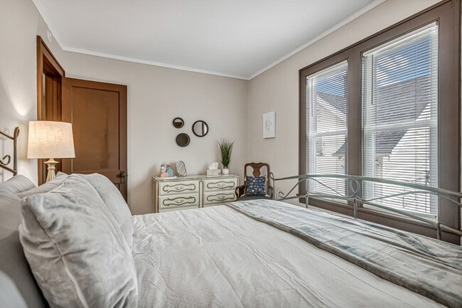 Photo - 817 Bell Ave