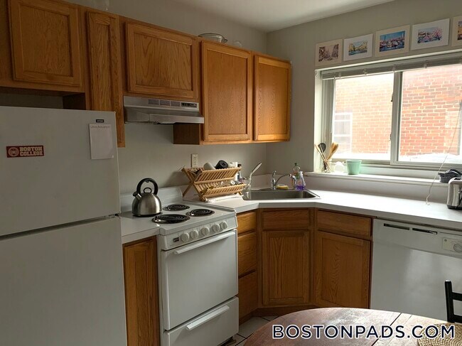 61 Selkirk Rd Unit 11