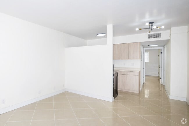 Parkside 1BR, 1BA - 625SF Dinning Area - Park Hill Hollywood Apartments