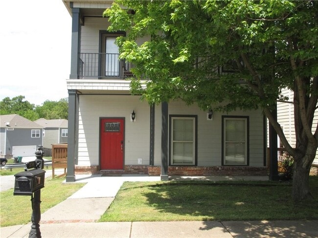 Building Photo - 3709 W Cherokee Rd