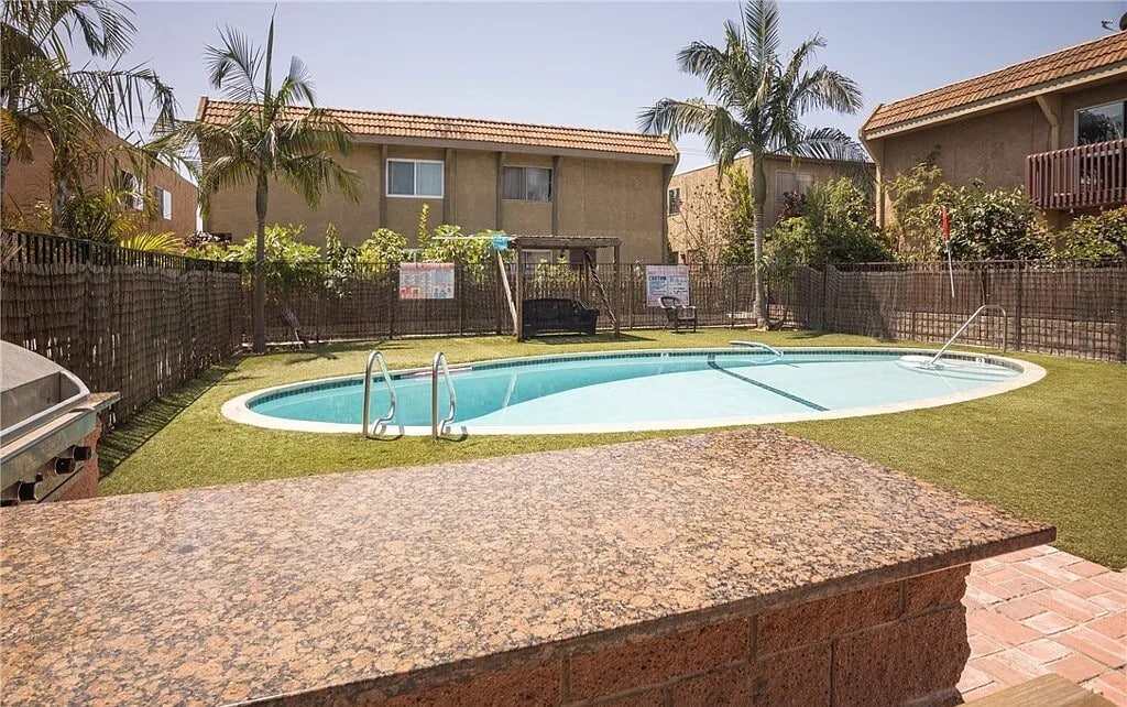 Photo - 22718 Figueroa St (Carson, CA)