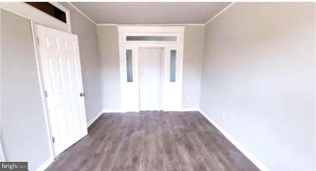 Building Photo - 1078 Lalor St Unit 1