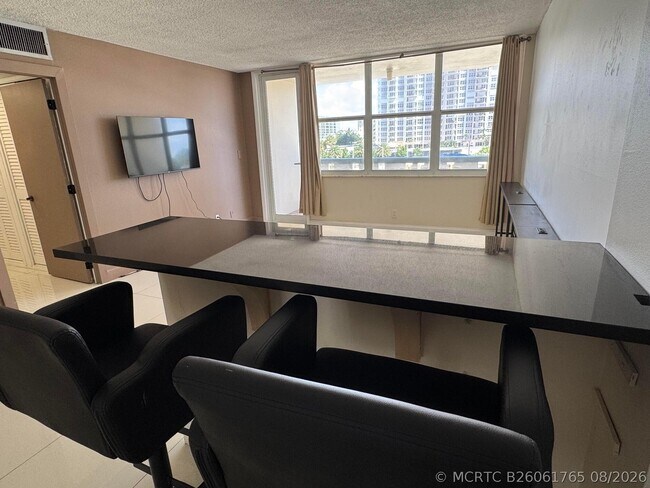Photo - 305 N Pompano Beach Blvd Unit 307