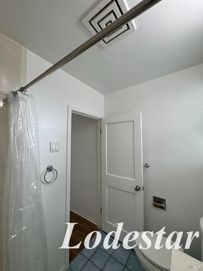 Photo - 70 Parrott St