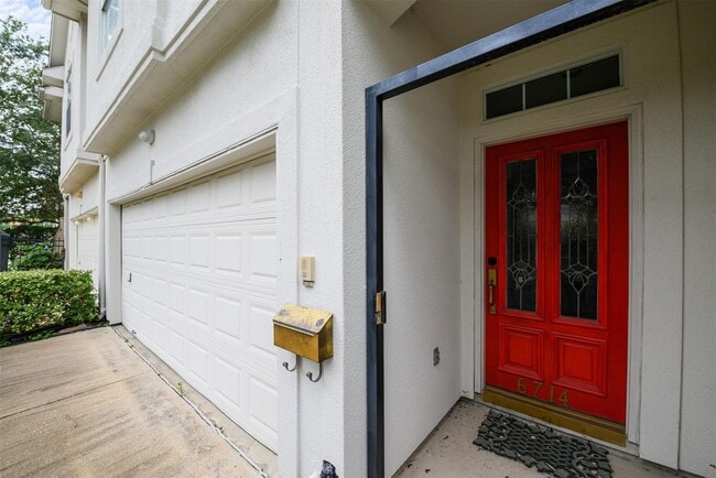 Photo - 6714 Montclair Dr