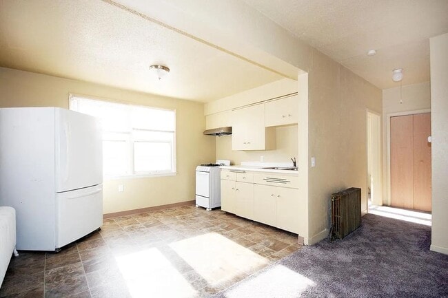 Photo - 1727 Reaney Avenue Unit #3