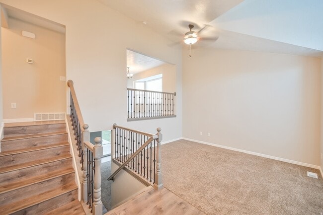 Photo - 172 Bridgepark Cir