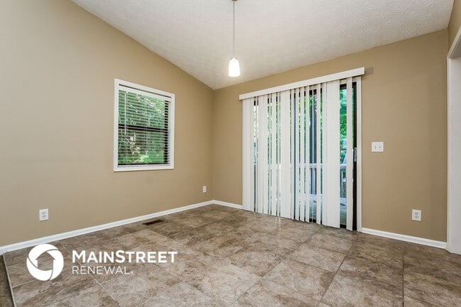 Photo - 2490 Deerfield Dr