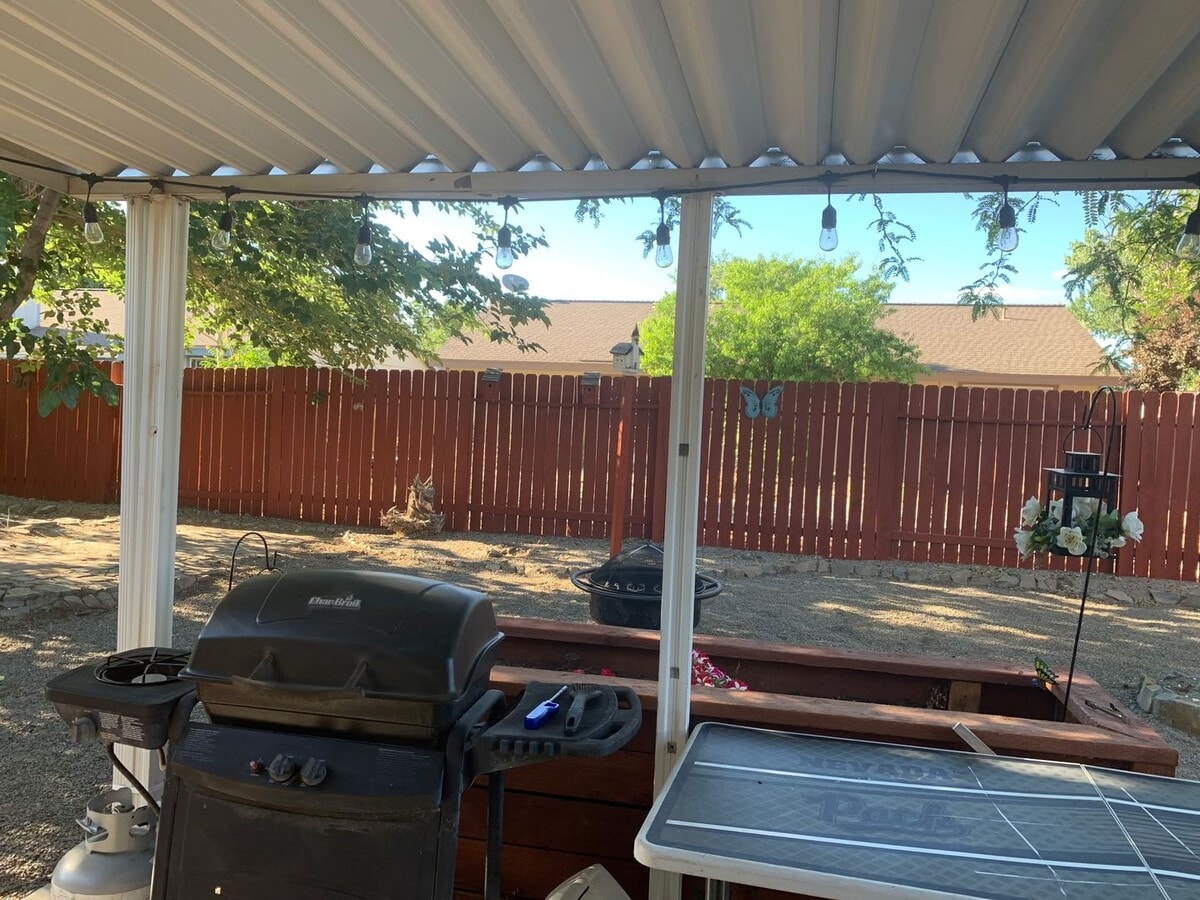 Photo - 328 Wildrose Dr