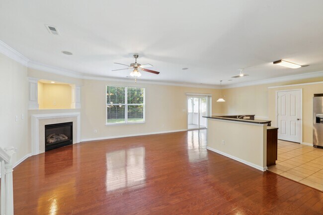 Photo - 9520 Mintworth Ave