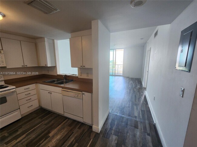 Photo - 1250 S Miami Ave Unidad 909