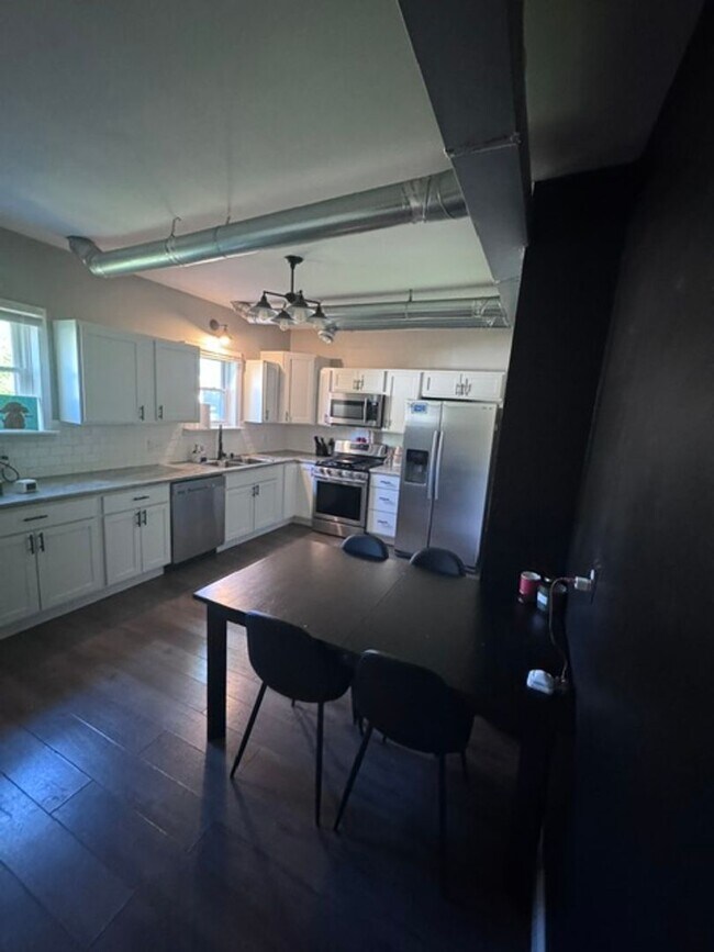 Photo - Updated 4 Bedroom House on the NW Side