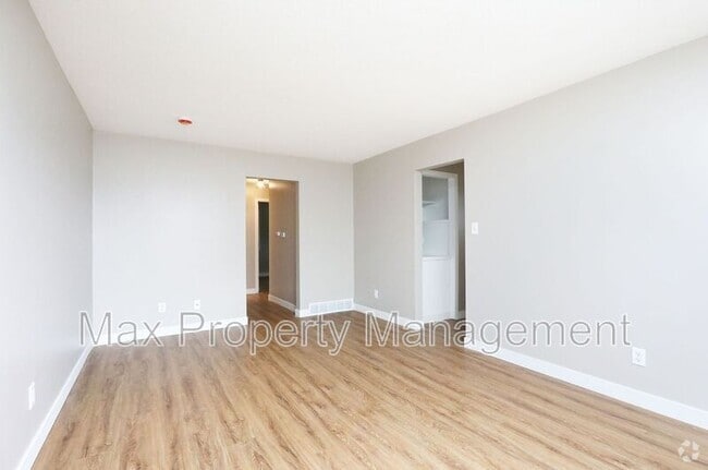 Building Photo - 1515 NW 81st St Rental