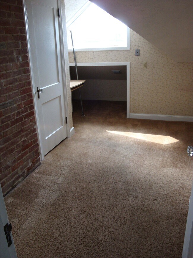 Photo - 449 S Evaline St