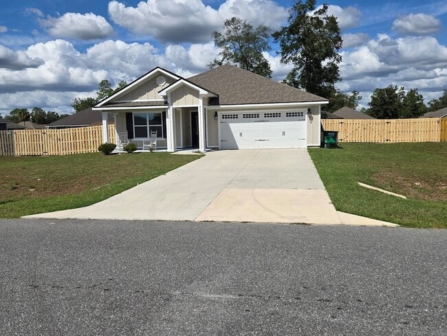 Building Photo - 18 E Sycamore Trl