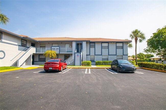 Photo - 10687 Royal Palm Blvd