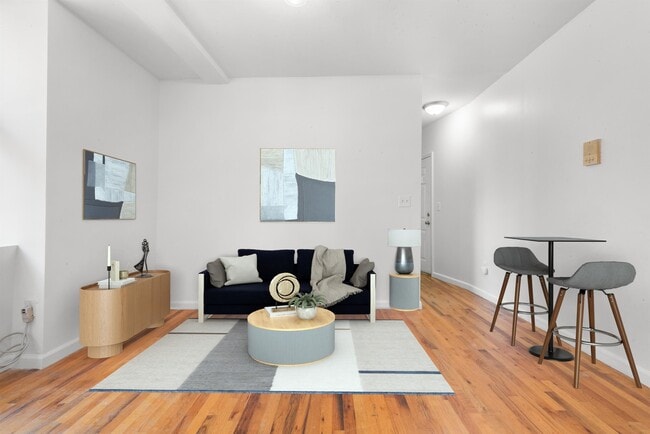 Building Photo - 734 Adams St Unit 1B Rental