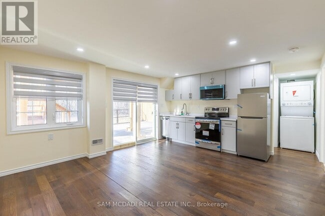 Photo - 841 Magnolia Tsse.