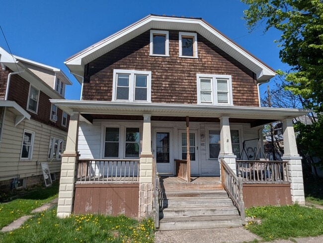 Building Photo - 675-677 Cemetery Street Unit 675 Cemetery Street