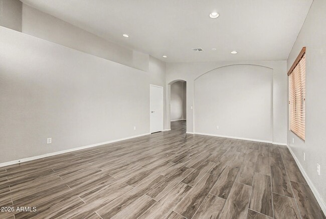 Photo - 308 W Liberty Ln
