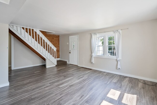 Photo - 2509 Olive St