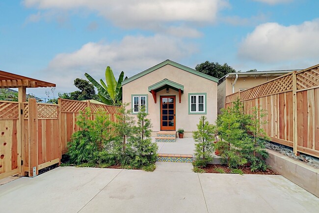 Photo - 1205 Blanchard St