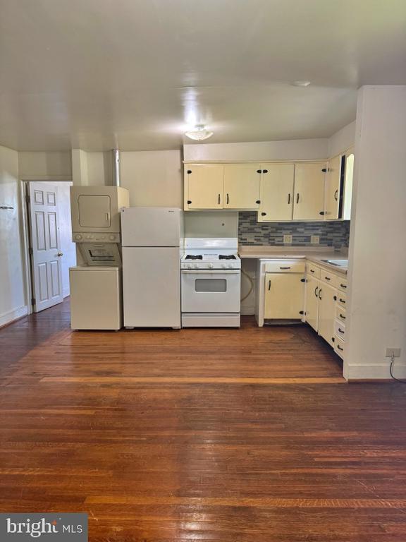 Building Photo - 1101 Eberts Ln Unit 5