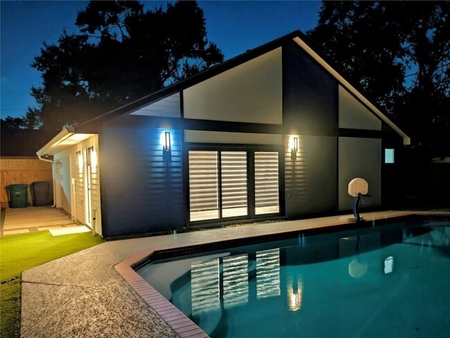 Building Photo - 6518 Kury Ln