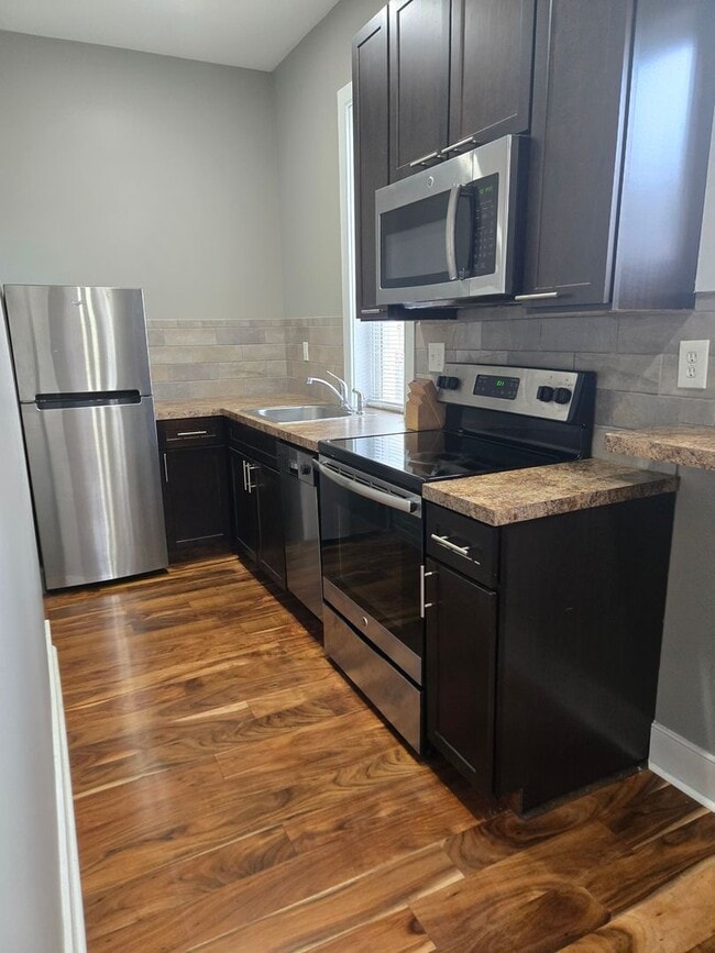 Building Photo - Downtown Metro - 225-227 N. 12th Unit 225-1R