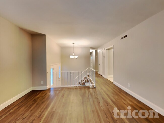 Photo - 350 Waycross Dr