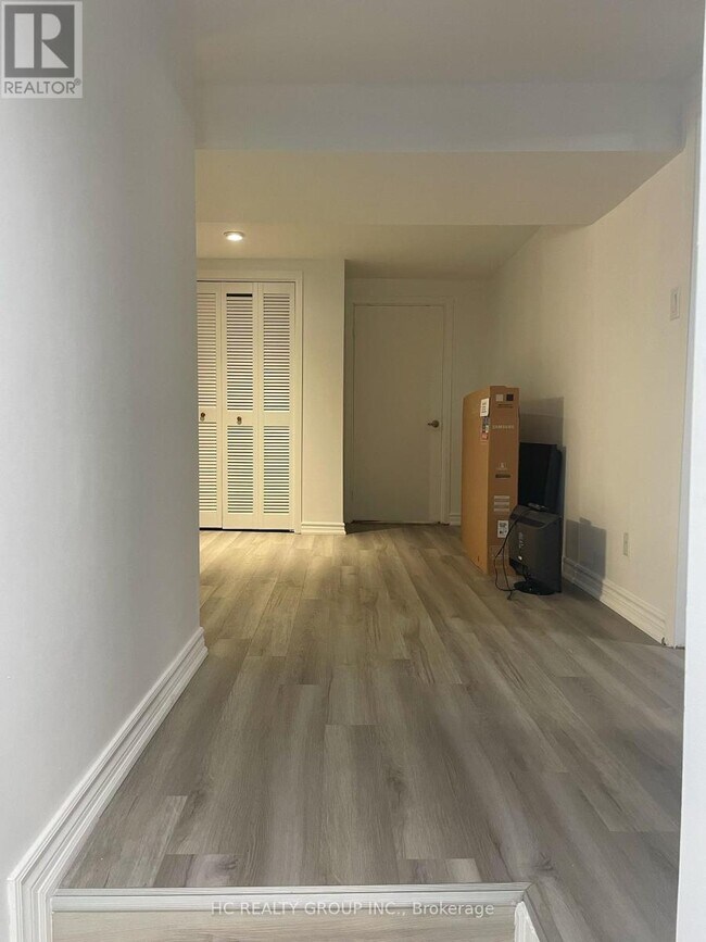 Photo - 42 Arkona Dr