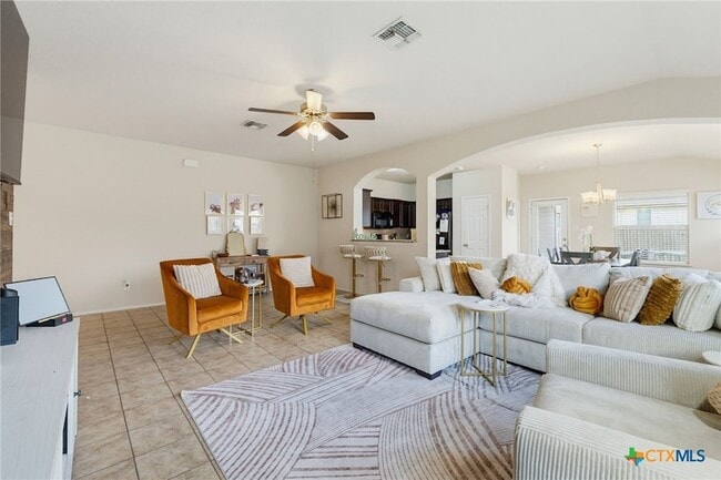 5407 Laustin Ln
