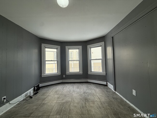 Photo - 660 W Main St Unit 1