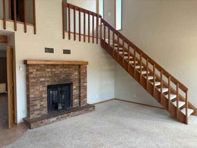Photo - 2348 Rattlesnake Ct