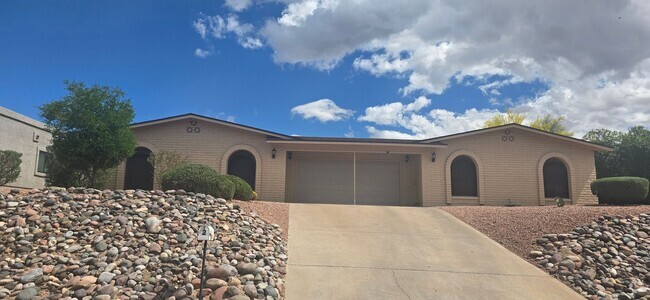 Building Photo - 17124 E Salida Dr Rental
