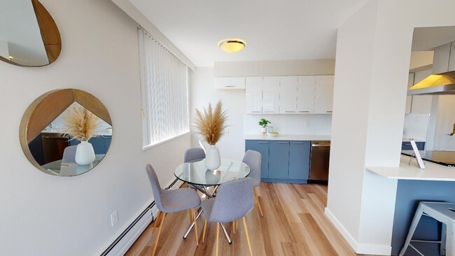 Photo - 1326 West 13th