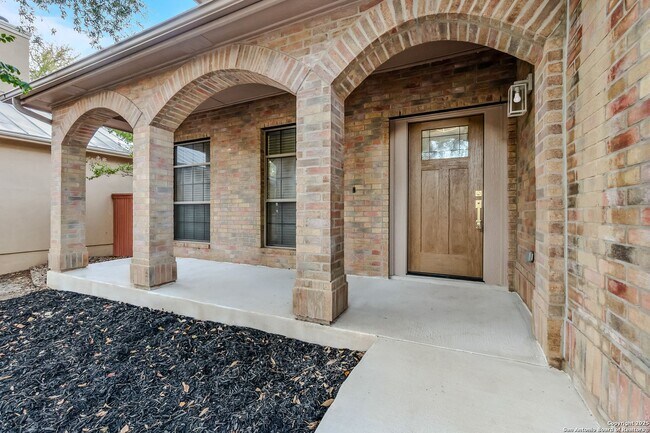 Photo - 3Bed/2.5 Bath House Ready for Rent!