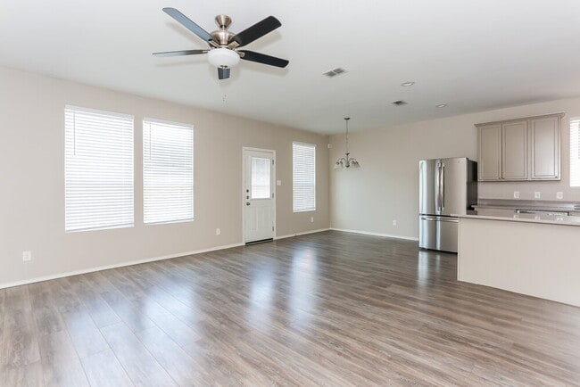 Photo - 1724 Gayla Creek Dr