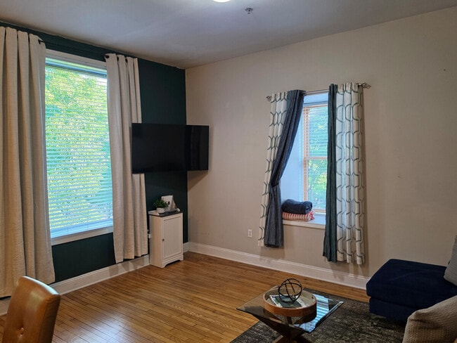 Photo - 233 N Main St Unidad SI ID1531664P