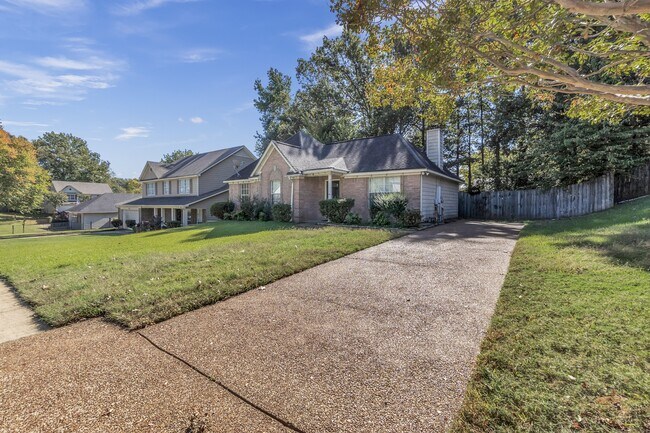 Photo - 5383 Twin Valley Ln