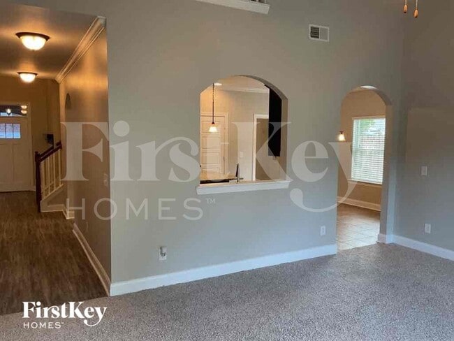 Photo - 1076 Riviera Dr