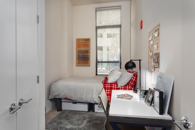 4BR, 4BA - 313 SF - Terrapin Row