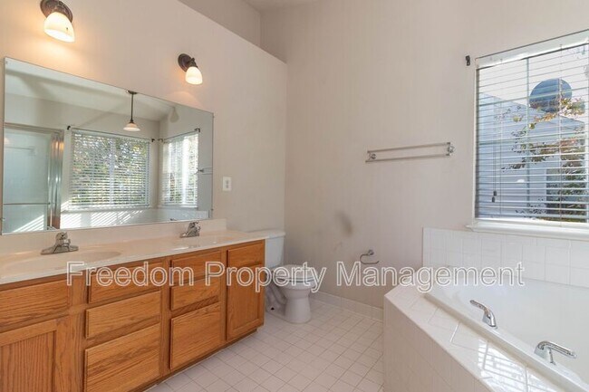 Photo - 6758 Sutton Oaks Way