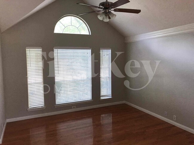 Photo - 4907 Pine Prairie Ln