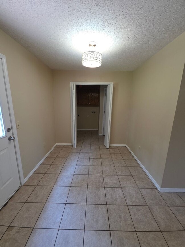 Photo - 1508 E L St