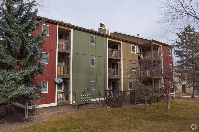 Building Photo - Spacious & Stylish 2-Bedroom + Loft in Pri...