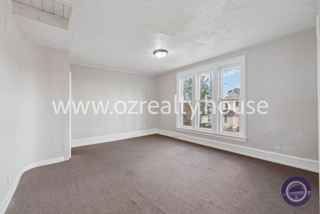 Photo - 1016 Mallet St