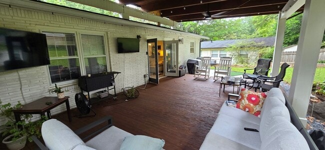 Photo - 3677 Admiral Dr