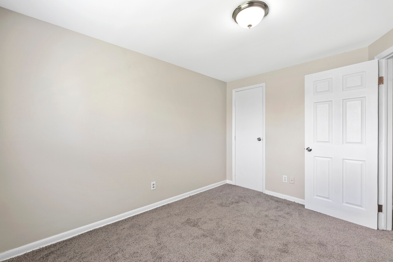 Photo - 800 Harrisburg Pike Unit 1 bedroom