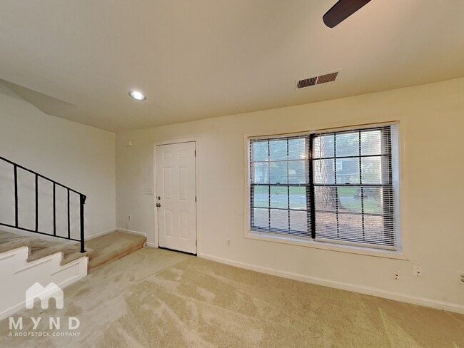 Photo - 1963 Whitehall Forest Ct SE